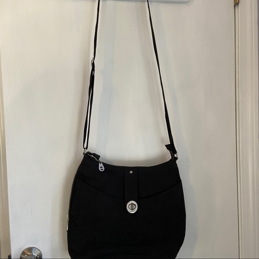 Baggallini Helsinki Bagg